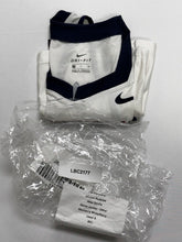 Load image into Gallery viewer, UConn Huskies Team Issued Nike NCAA Womens Basketball Jersey Size Small #31