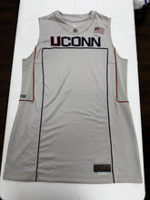 Load image into Gallery viewer, 2022 UConn Huskies Game Issued Nike Elite NCAA Mens Basketball Jersey Size 60 +6