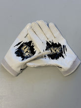 Load image into Gallery viewer, 2024 UCF Knights Game Used White Nike Superbad 7.0 Football Gloves 2XL