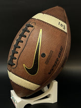 Load image into Gallery viewer, 2014 Oregon Ducks Game Used Nike Vapor One NCAA Football