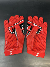 Load image into Gallery viewer, Texas Tech Red Raiders Game Used Under Armour Blur NCAA Football Gloves 2XL