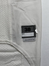 Load image into Gallery viewer, 2015 UConn Huskies Game Used Nike Football Jersey #18 Size 38 +4 Length