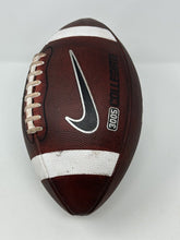 Load image into Gallery viewer, 2012 Washington Huskies Game Issued Nike Collegiate 3005 NCAA Football - PAC 12
