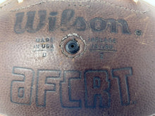 Load image into Gallery viewer, 2001 Cornell Big Red Game Issued Nike Vapor Elite NCAA Football w/ MEARS LOA - CLR