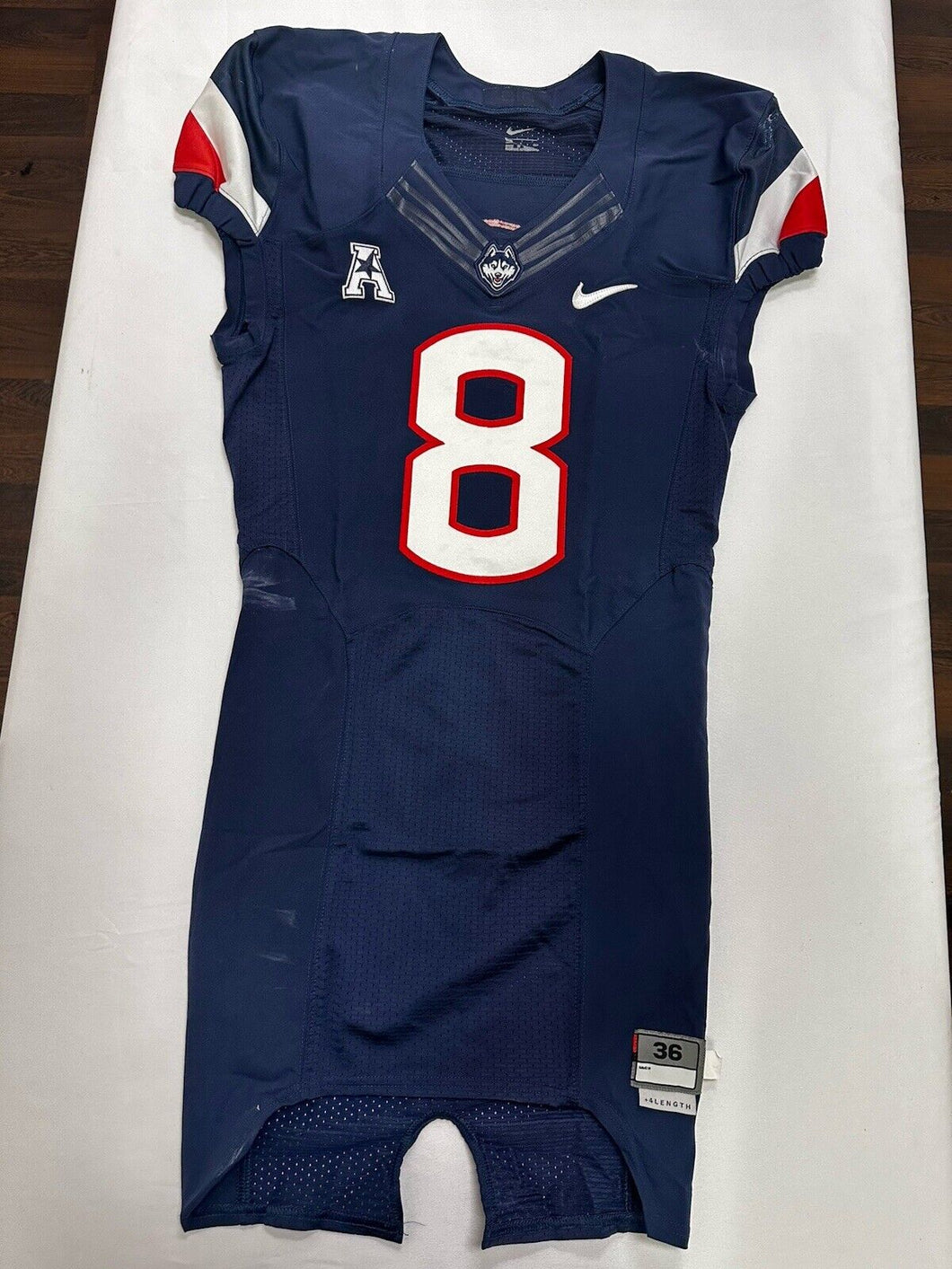UConn Huskies Game Used / Game Worn Nike Football Jersey #8 Size 36 +4 Length