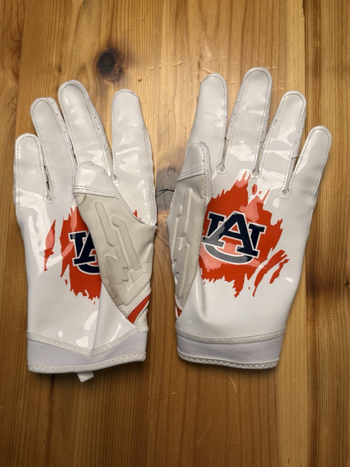2025 Auburn Tigers Game Used Nike Superbad 7.0 Football Gloves
