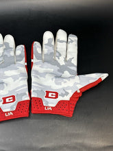 Load image into Gallery viewer, Washington DC Defenders Game Used UFL Under Armour Football Gloves 3XL
