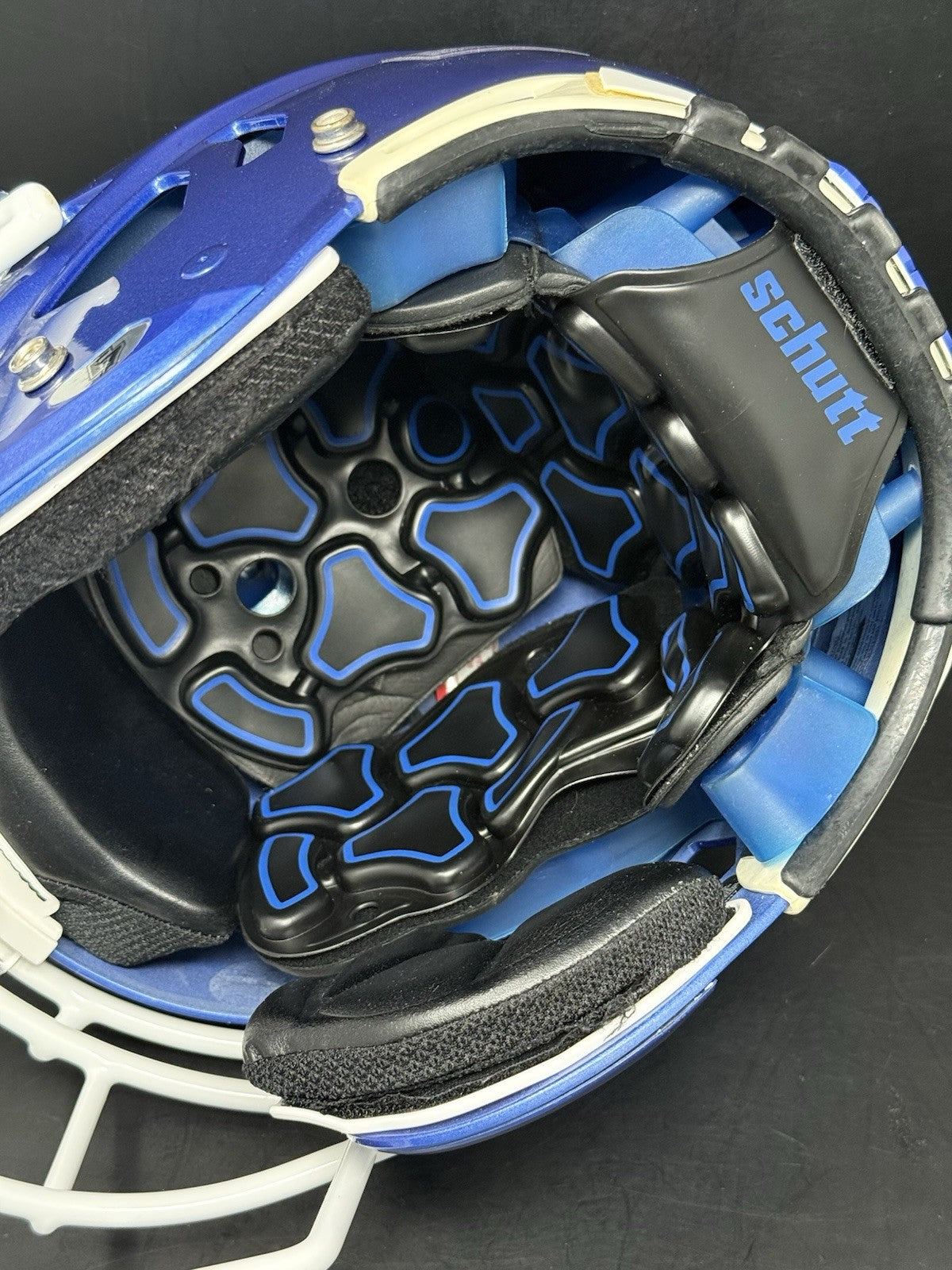 Duke Blue Devils Game Used / Team Issued Schutt F7 Football Helmet Med – LBC Football LLC